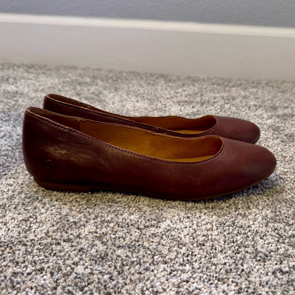 EUC Born Dark Brown Leather Flats Sz 7.5 - Picture 7 of 7